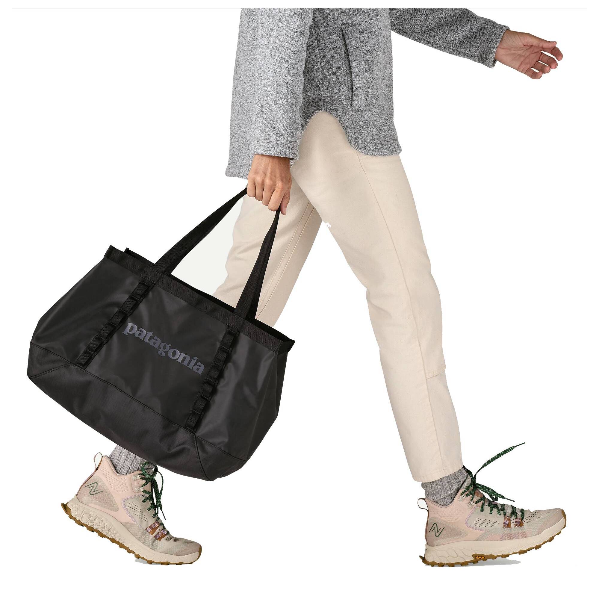 Patagonia Black Hole Tote 25L - Image 5