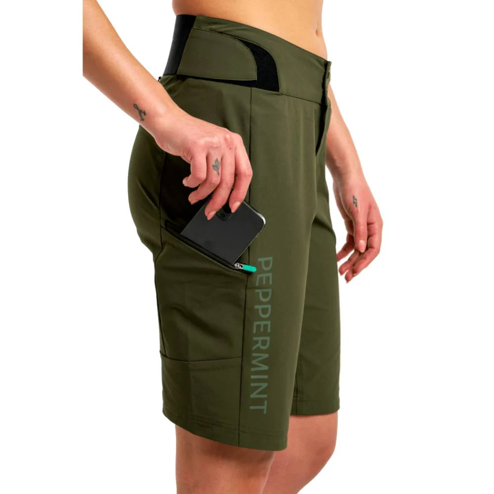 Peppermint MTB Tech Womens Shorts - Image 5