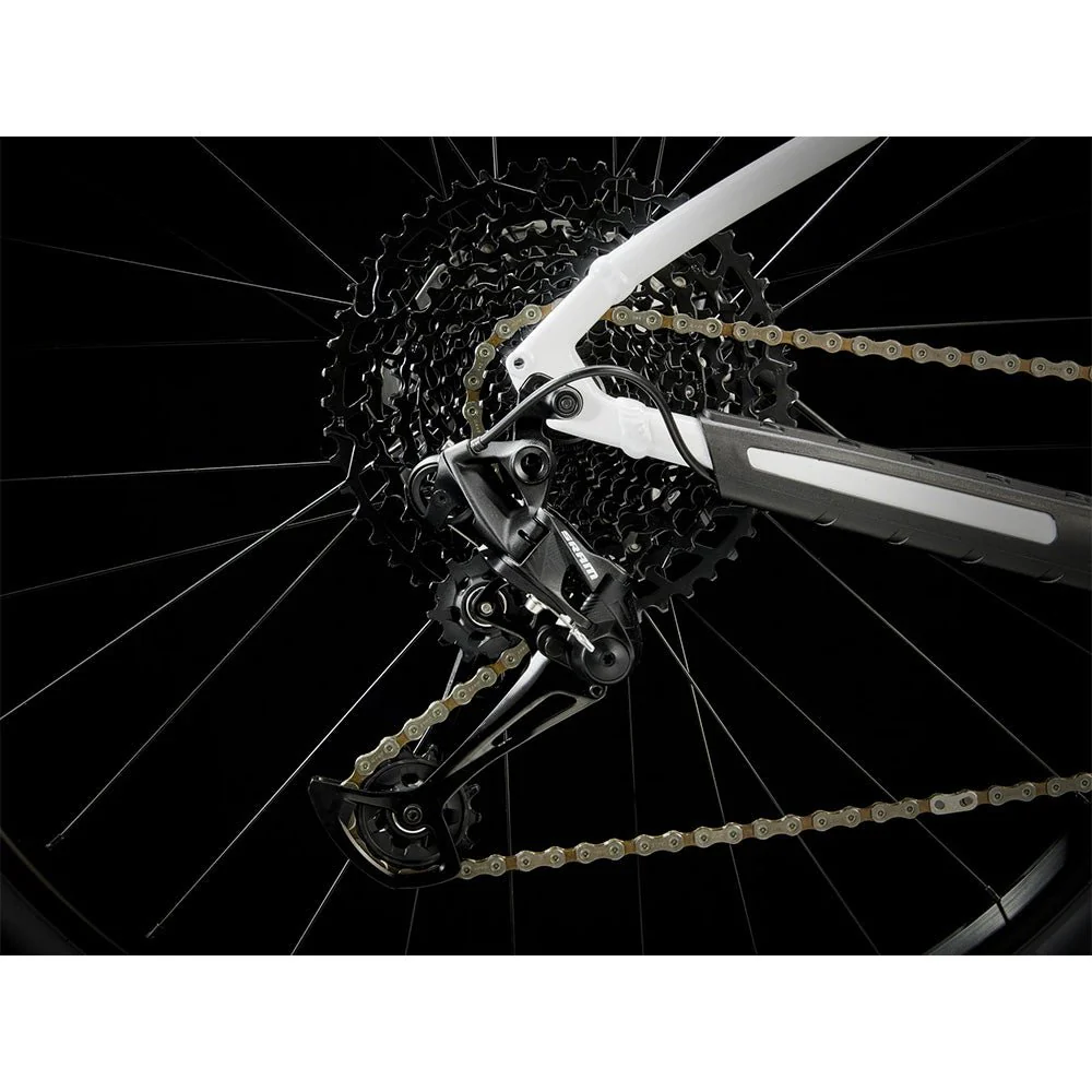 Trek Marlin 7 Gen 3 Bike - Image 3
